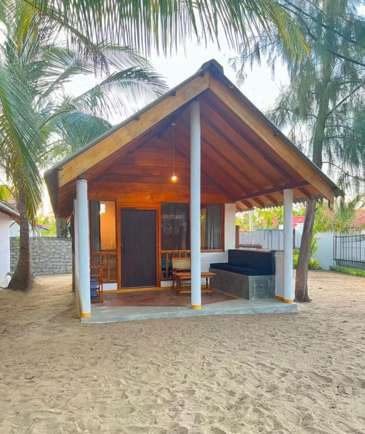 Sand Dune Beach Resort & Surf Camp Arugam Bay Zewnętrze zdjęcie